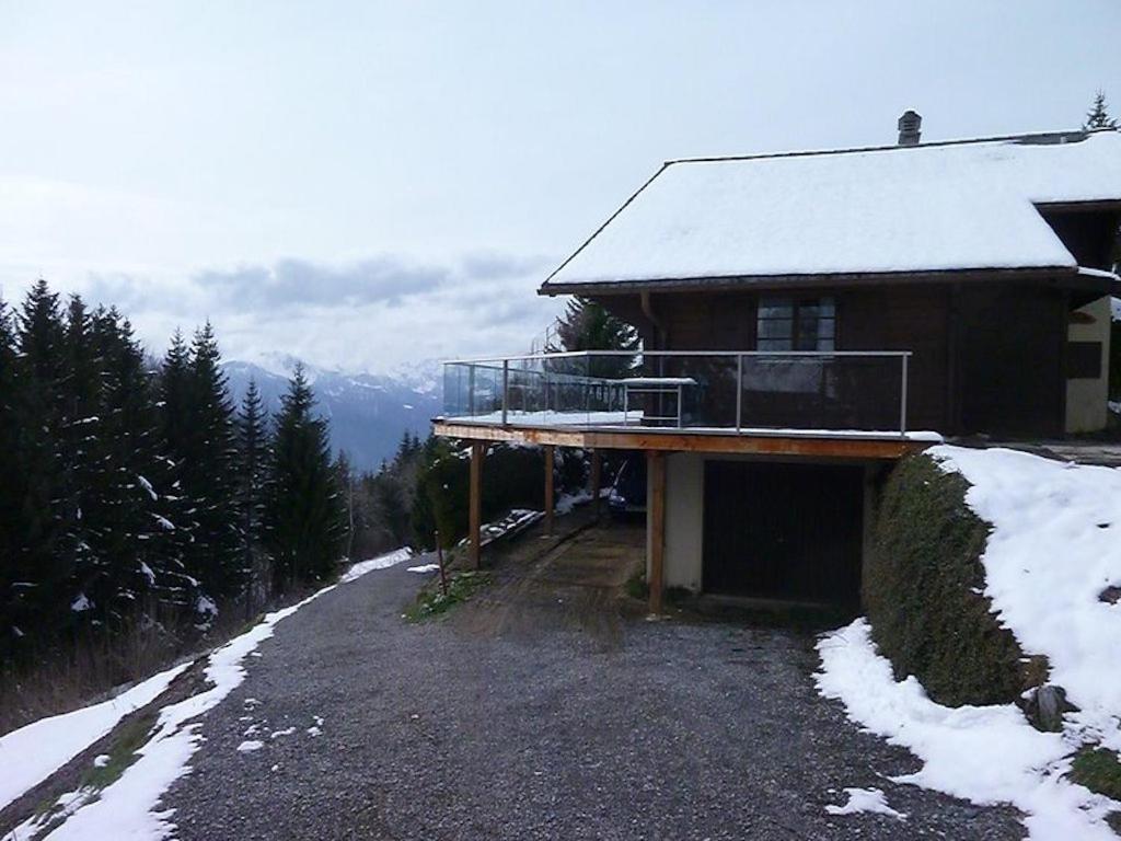 Chalet Traditionnel Avec Jacuzzi Exterieur Bex Exteriör bild