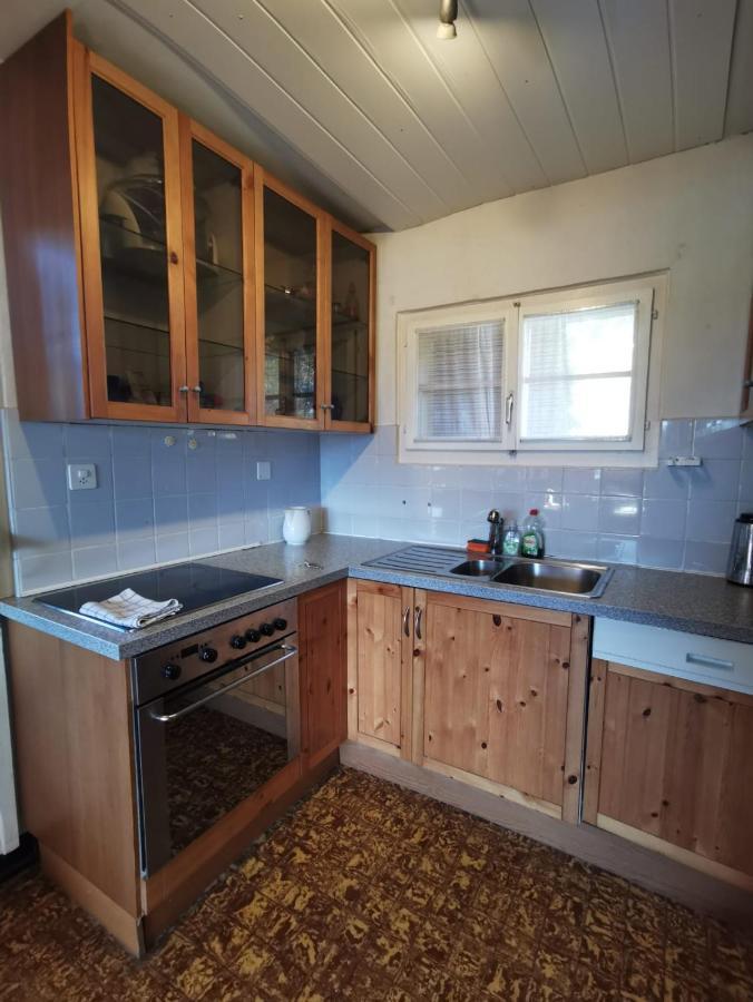 Chalet Traditionnel Avec Jacuzzi Exterieur Bex Exteriör bild