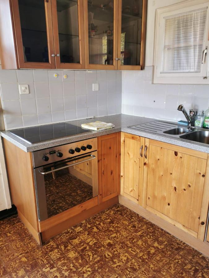 Chalet Traditionnel Avec Jacuzzi Exterieur Bex Exteriör bild