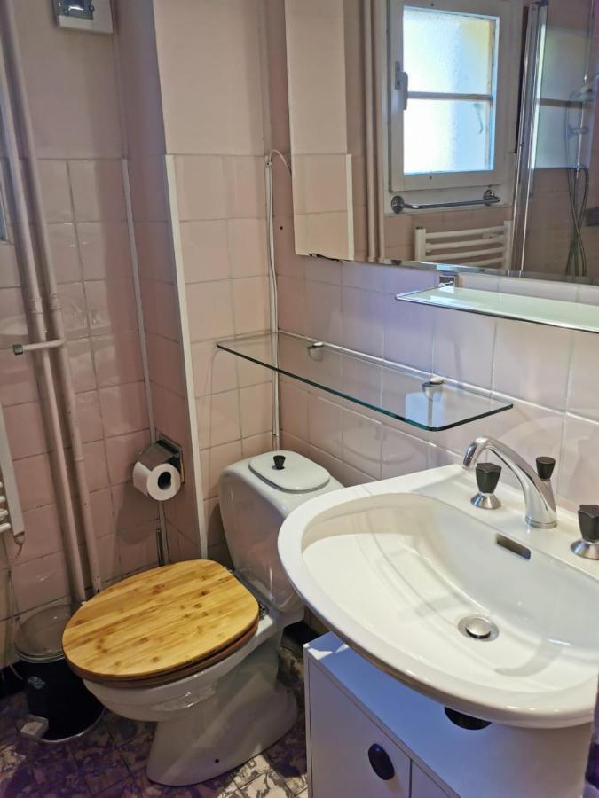 Chalet Traditionnel Avec Jacuzzi Exterieur Bex Exteriör bild