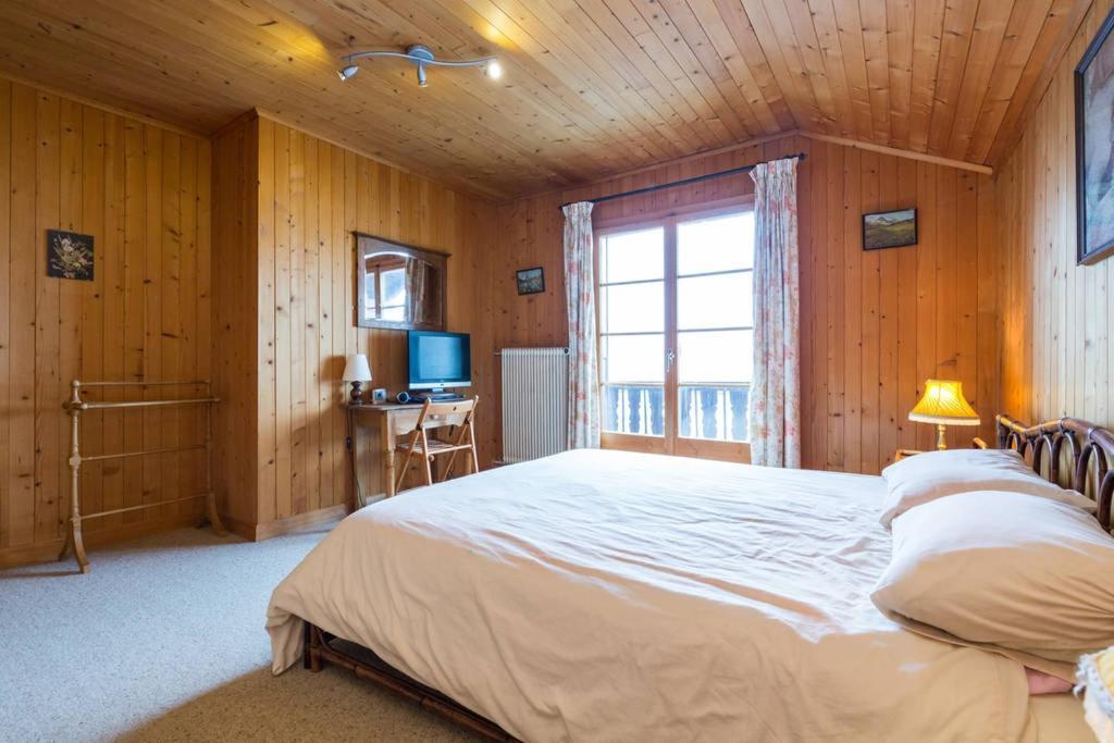 Chalet Traditionnel Avec Jacuzzi Exterieur Bex Exteriör bild